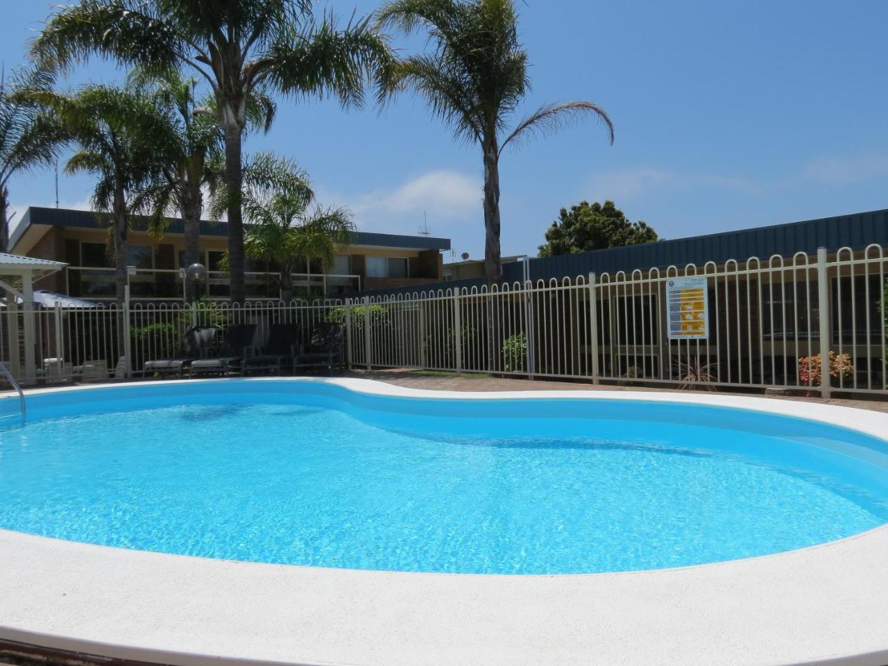 Chapman Court Aparthotel Merimbula Buitenkant foto